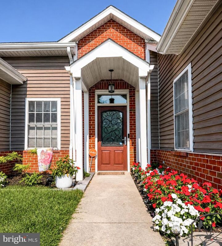 Property Photo:  13409 Stowaway Court  MD 20688 