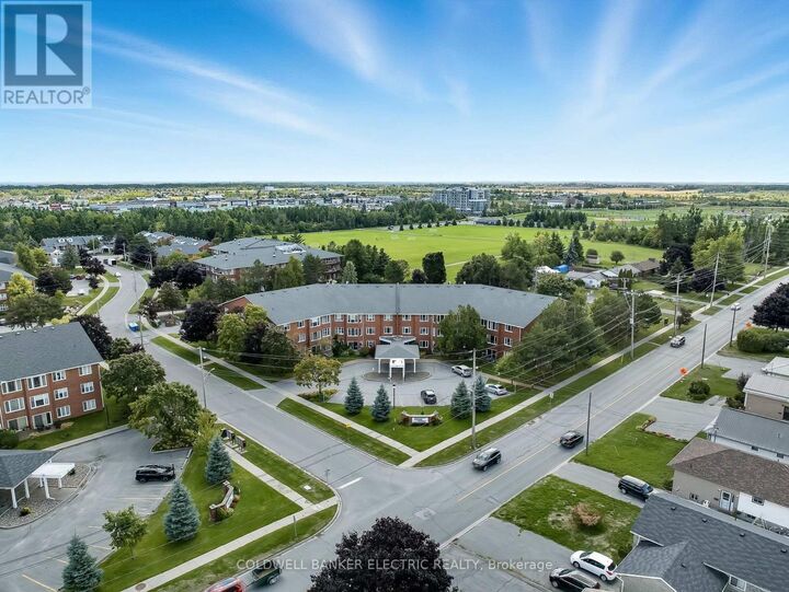 Property Photo:  1 Heritage Way 301  ON K9V 5P9 