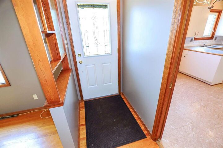 Property Photo:  9 St Pierre Street  MB R3V 1J3 