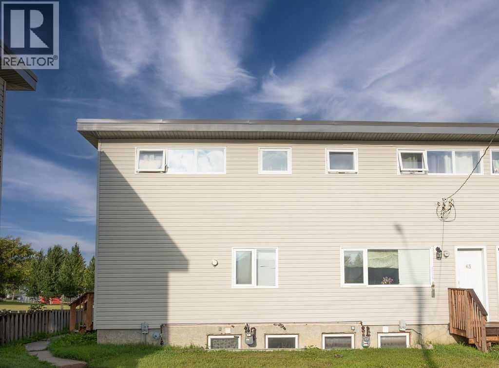 Property Photo:  305 5 Street  AB T9W 1A5 
