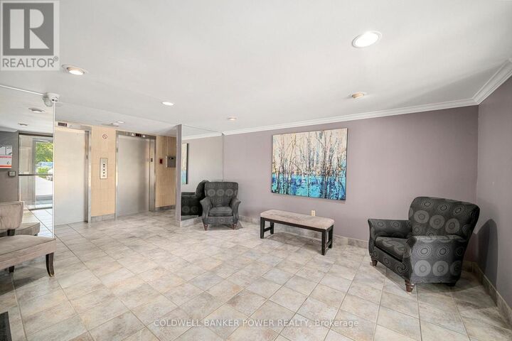 Property Photo: 600 Grenfell Drive 704 ON N5X 2R8
