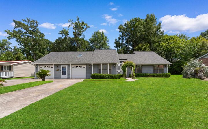 Property Photo: 331 Waterside Dr. SC 29577