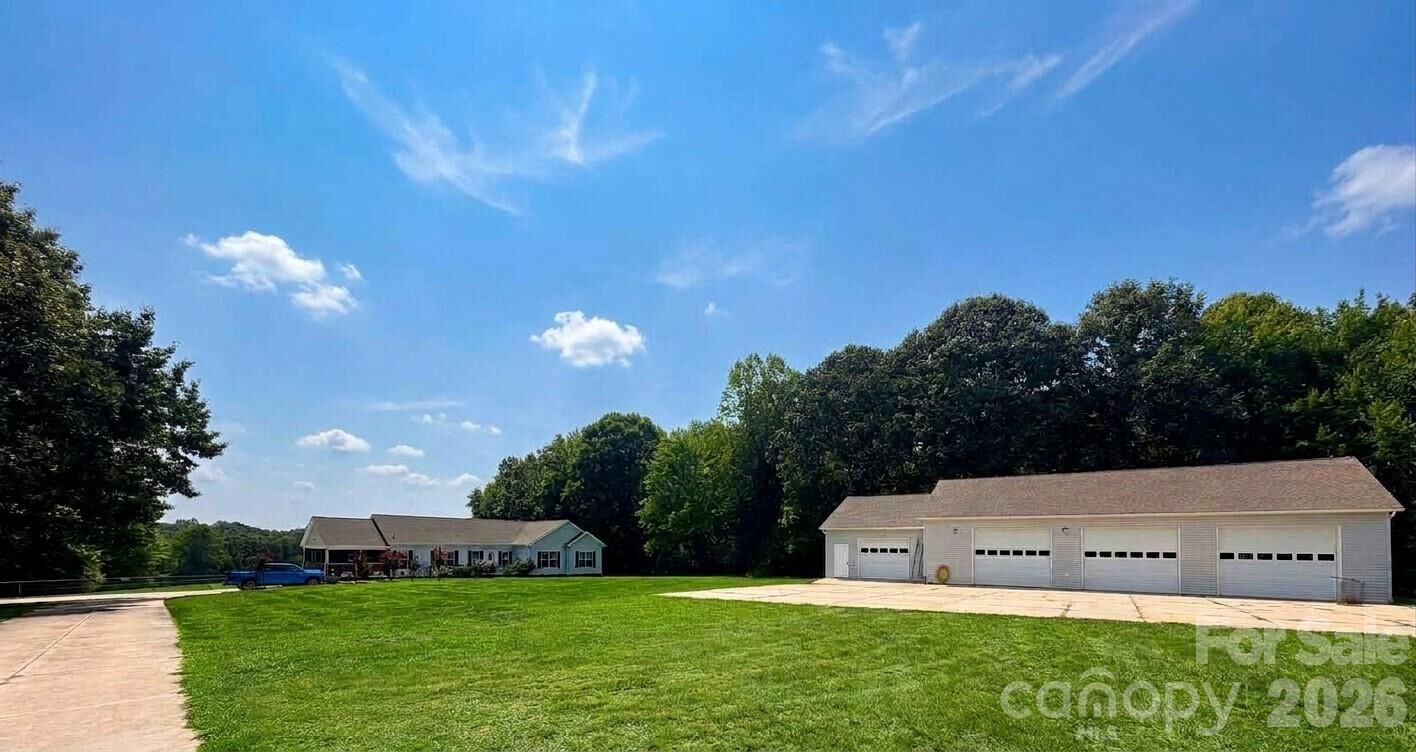 Property Photo: 1910 Carl Fox Road NC 28681