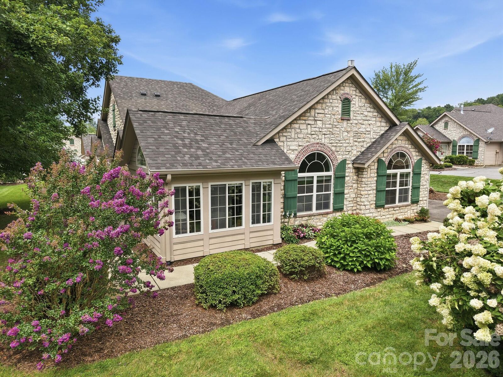 Property Photo: 100 Mountain Meadow Circle NC 28787