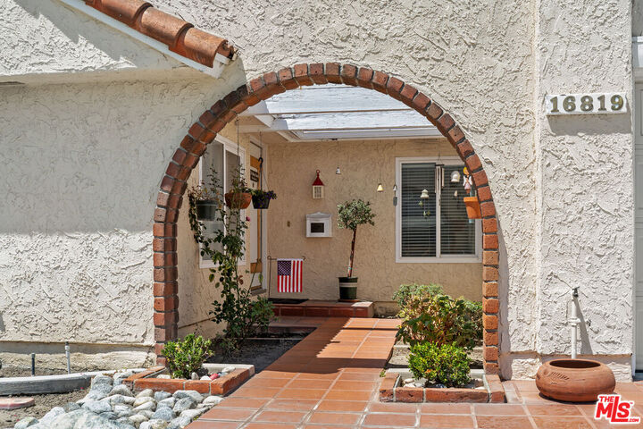 Property Photo: 16819 Jeanette Ave CA 90703