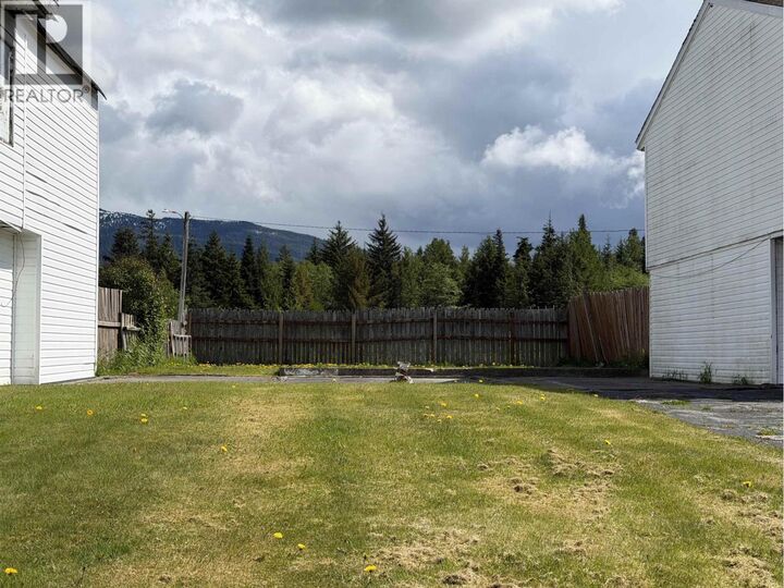 Property Photo:  57 Mallard Street  BC V8C 1N2 