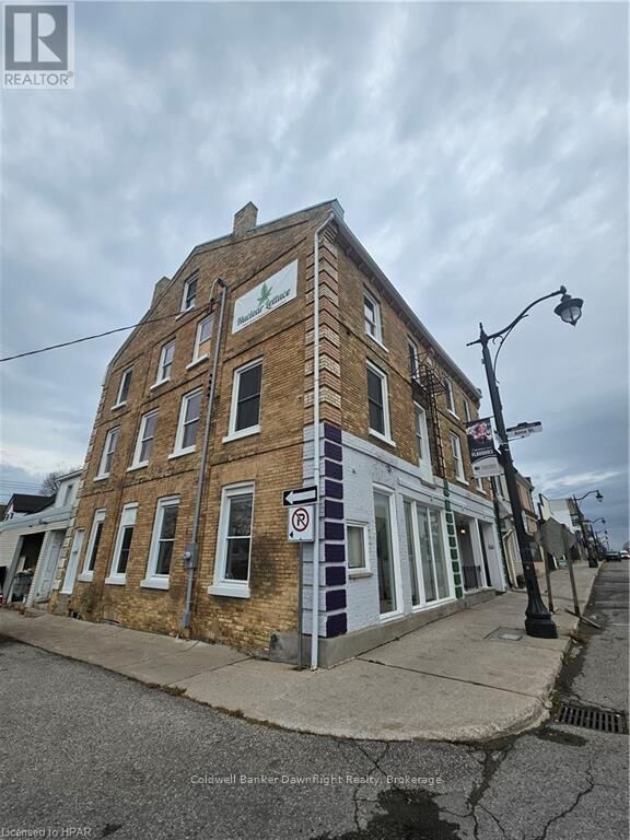 Property Photo: 441 Main Street 203 ON N0M 1S2