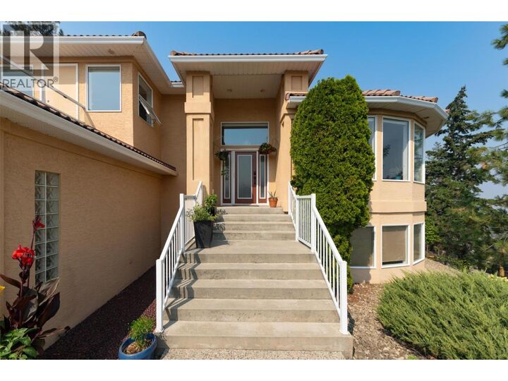 Property Photo: 2296 Lillooet Crescent BC V1V 1T1