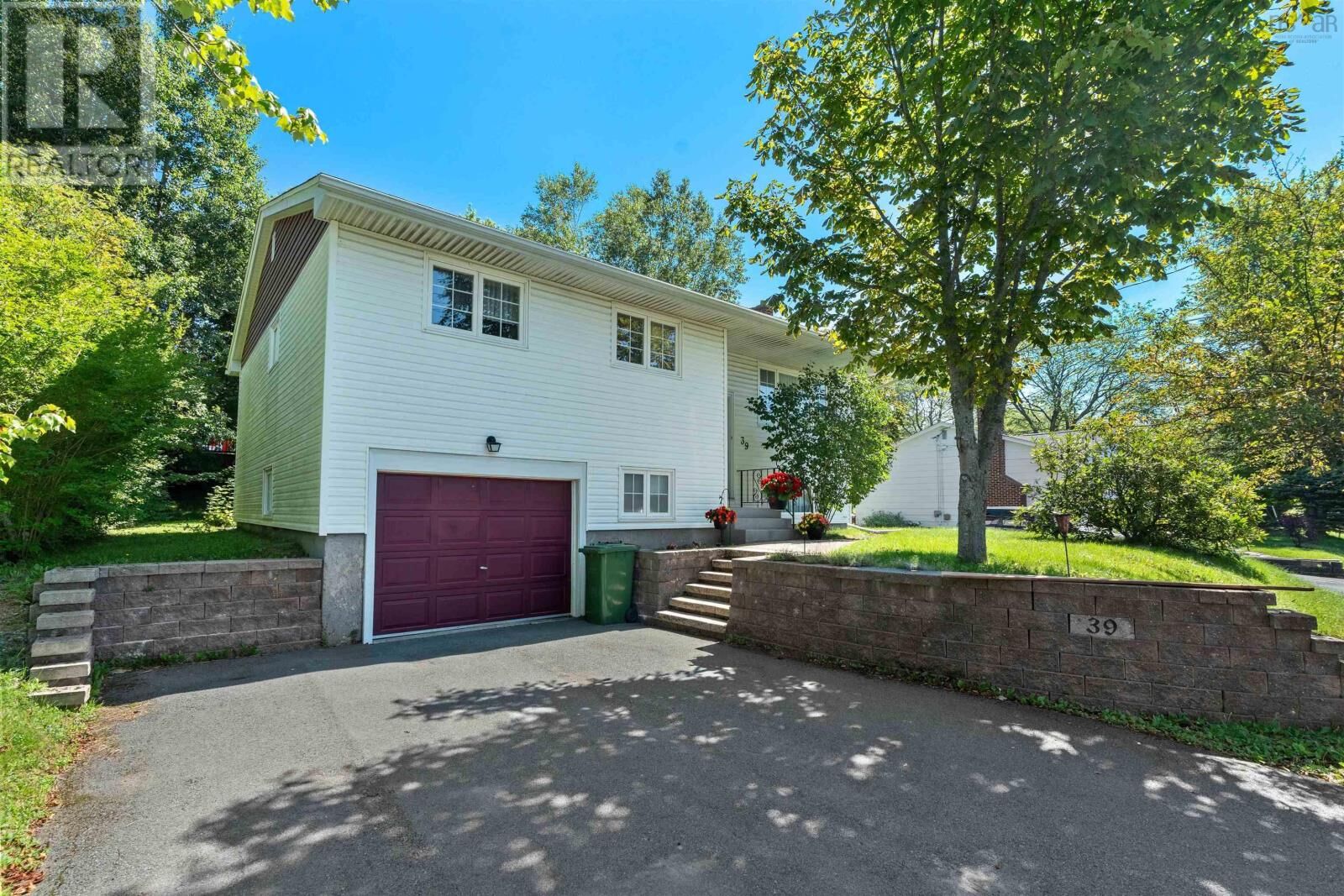Property Photo: 39 Robert Drive NS B2W 2A2
