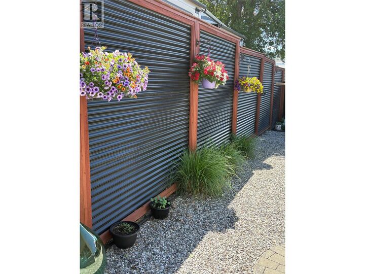 Property Photo: 415 Commonwealth Road 35 BC V4V 1P4
