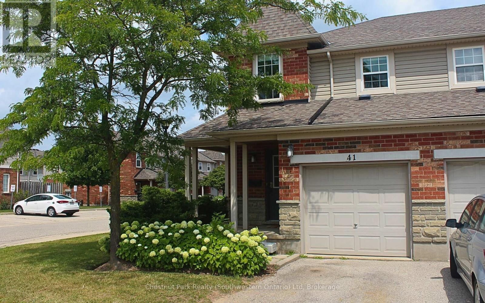 Property Photo: 124 Gosling Gardens ON N1G 5K6