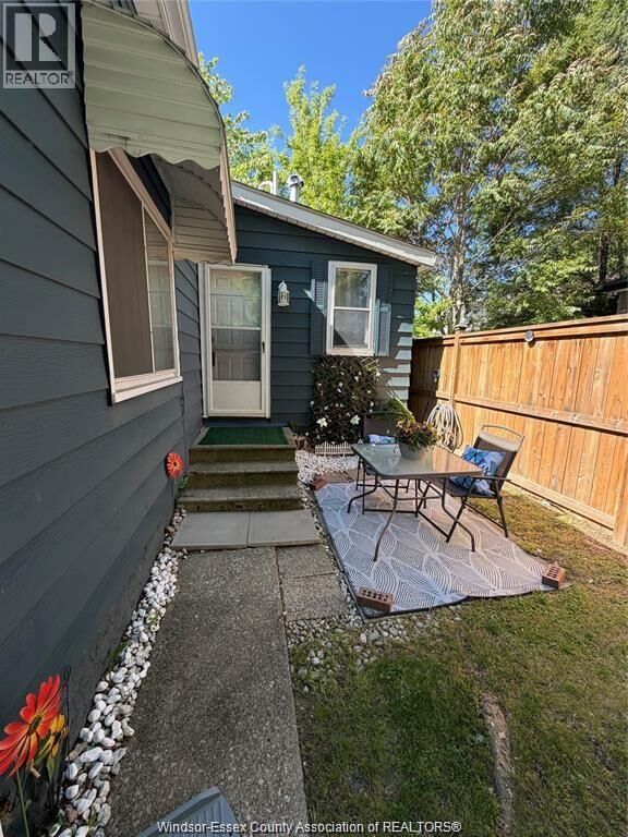 Property Photo:  639 Watkins  ON N9C 2Y5 
