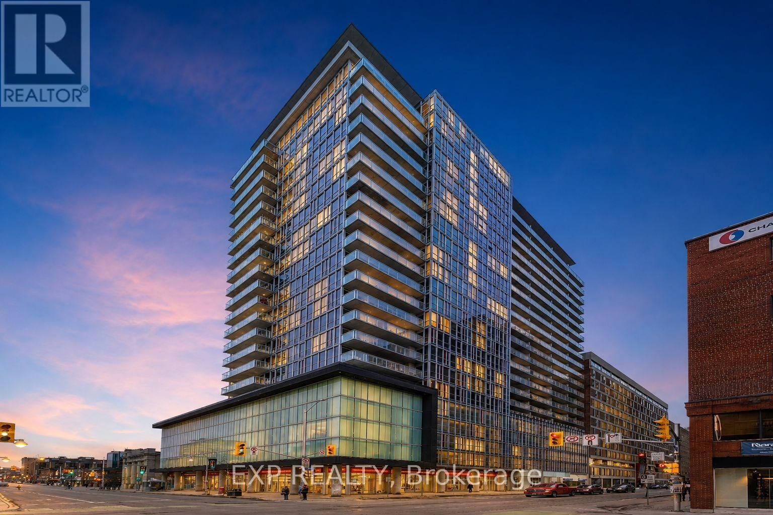 Property Photo: 324 Laurier Avenue West 1907 ON K1N 6P6