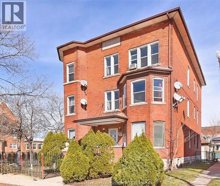 Property Photo:  706 Marentette Avenue 2  ON N9A 1Z6 