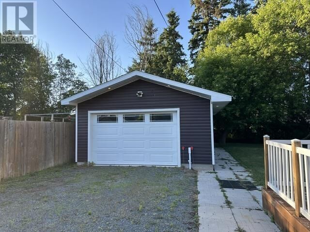 Property Photo: 200 Macdonald Ave ON P6B 1H5