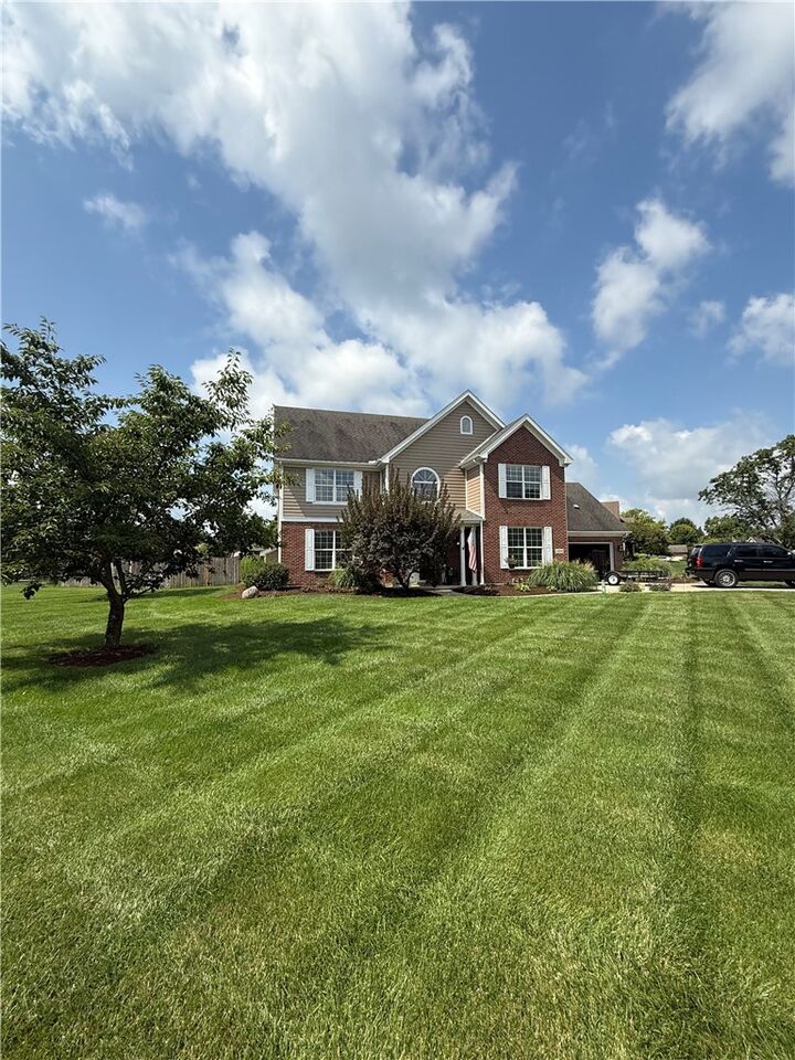Property Photo:  1600 Sunnington Grove Drive  OH 45458 