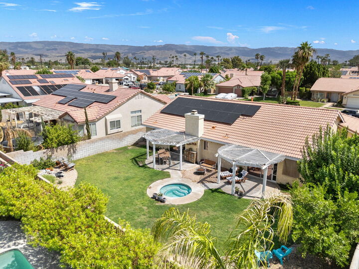 Property Photo: 42639 Devonshire Street CA 92211