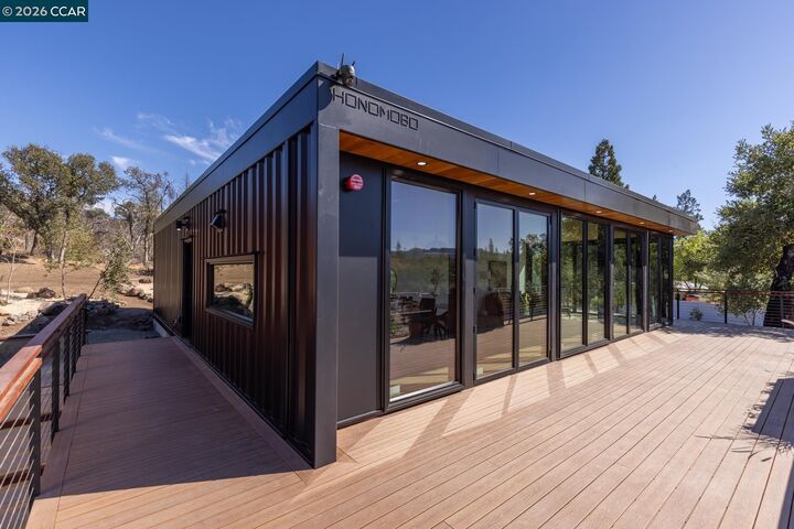 Property Photo:  139 Oak St  CA 94574 
