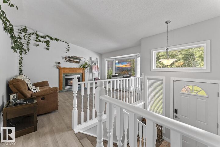Property Photo:  1004 12 Street  AB T9M 1K2 