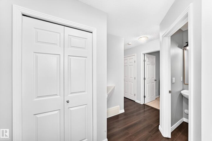 Property Photo:  3920 6 Street NW  AB T6T 0T5 