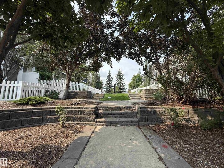 Property Photo:  3075 Trelle Crescent NW 8  AB T6R 3V5 