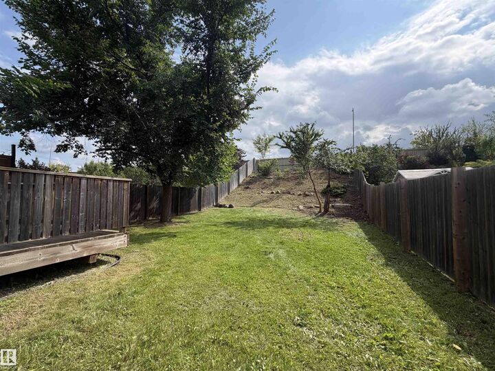 Property Photo: 283 Ascott Crescent AB T8H 0A8
