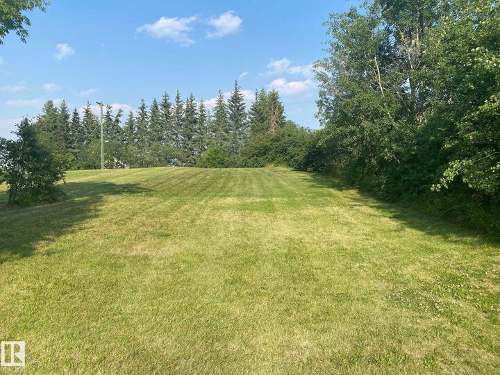 4817 51 Street — photo 1