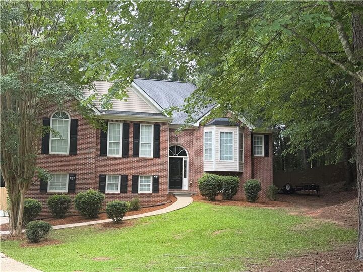Property Photo: 218 Oakwood Court GA 30252