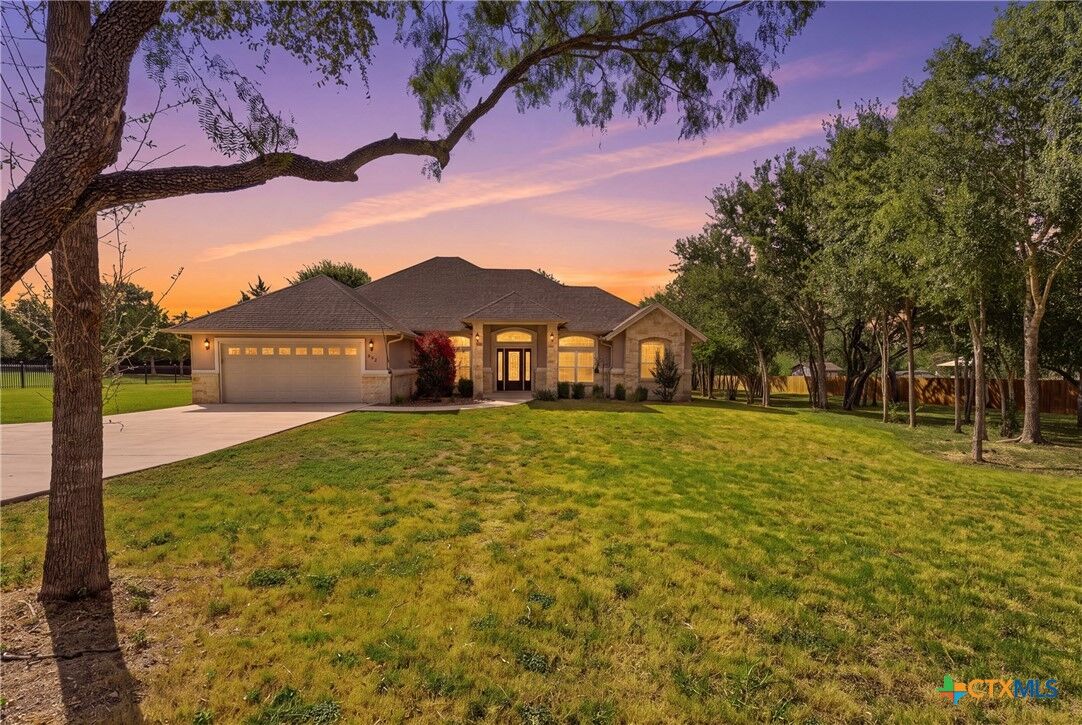 Property Photo:  123 Tomahawk Trail  TX 78155 