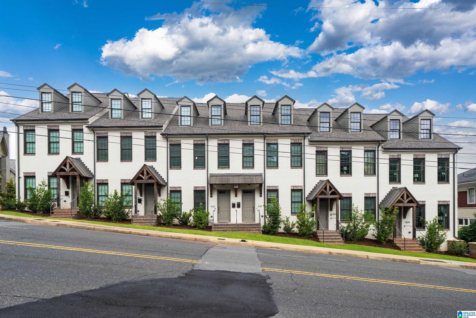 Property Photo:  1624 Richard Arrington Boulevard 5 Units In Total  AL 35205 
