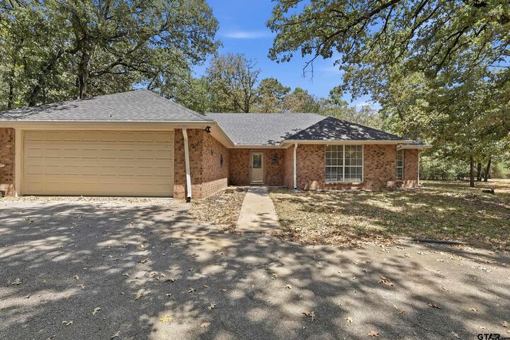 Property Photo:  1343 Valleywood Trail  TX 75765 