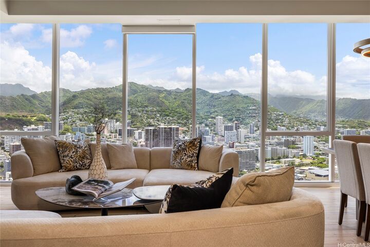 Property Photo: 888 Kapiolani Boulevard 4501 HI 96813