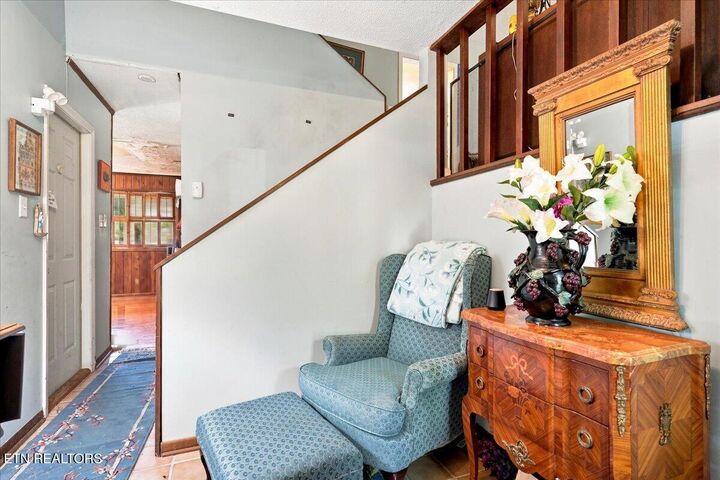 Property Photo: 1909 Grenada Blvd TN 37922