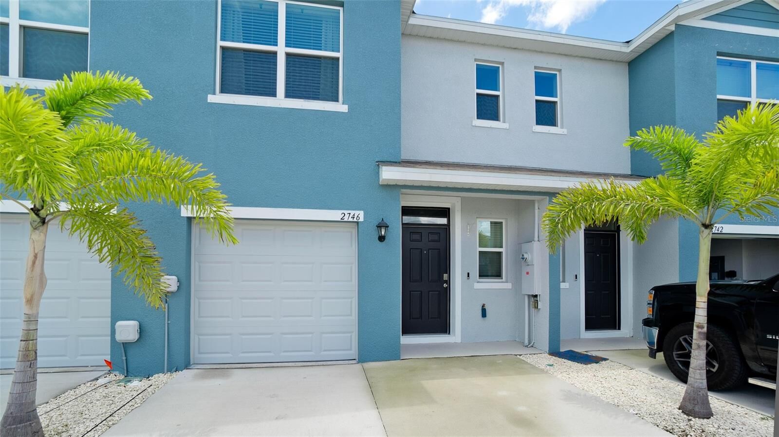 Property Photo:  2746 Pearly Banks Drive  FL 34208 