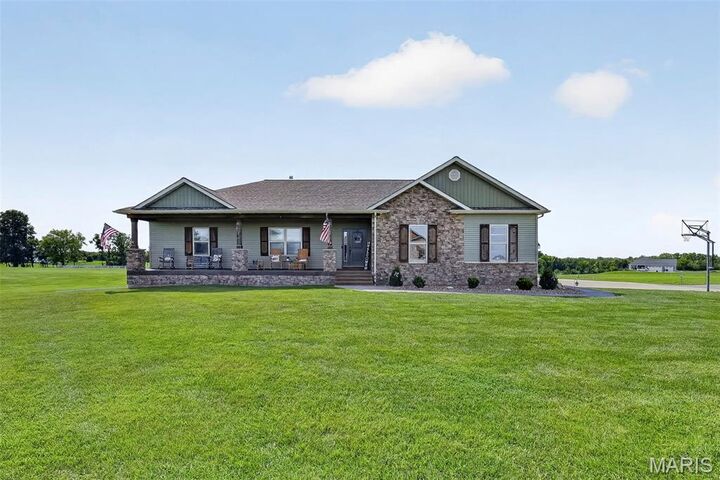 Property Photo: 2 Condor Ridge Court MO 63377