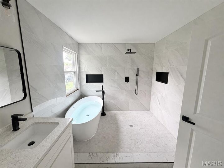 Property Photo:  6 Shadow Creek Drive  MO 63376 