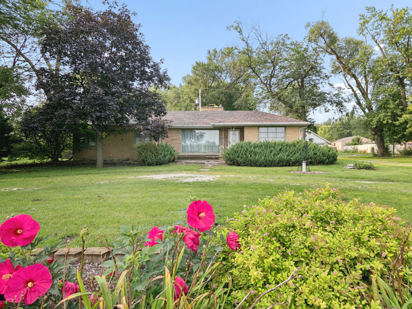 Property Photo: 2098 W 2000S Road IL 60901