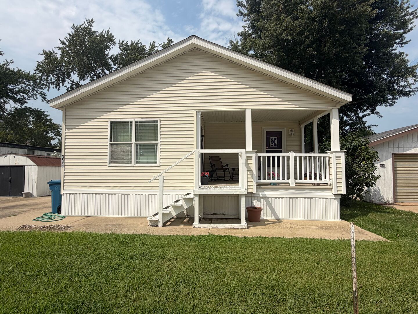 Property Photo: 336 Avenue F IL 61704