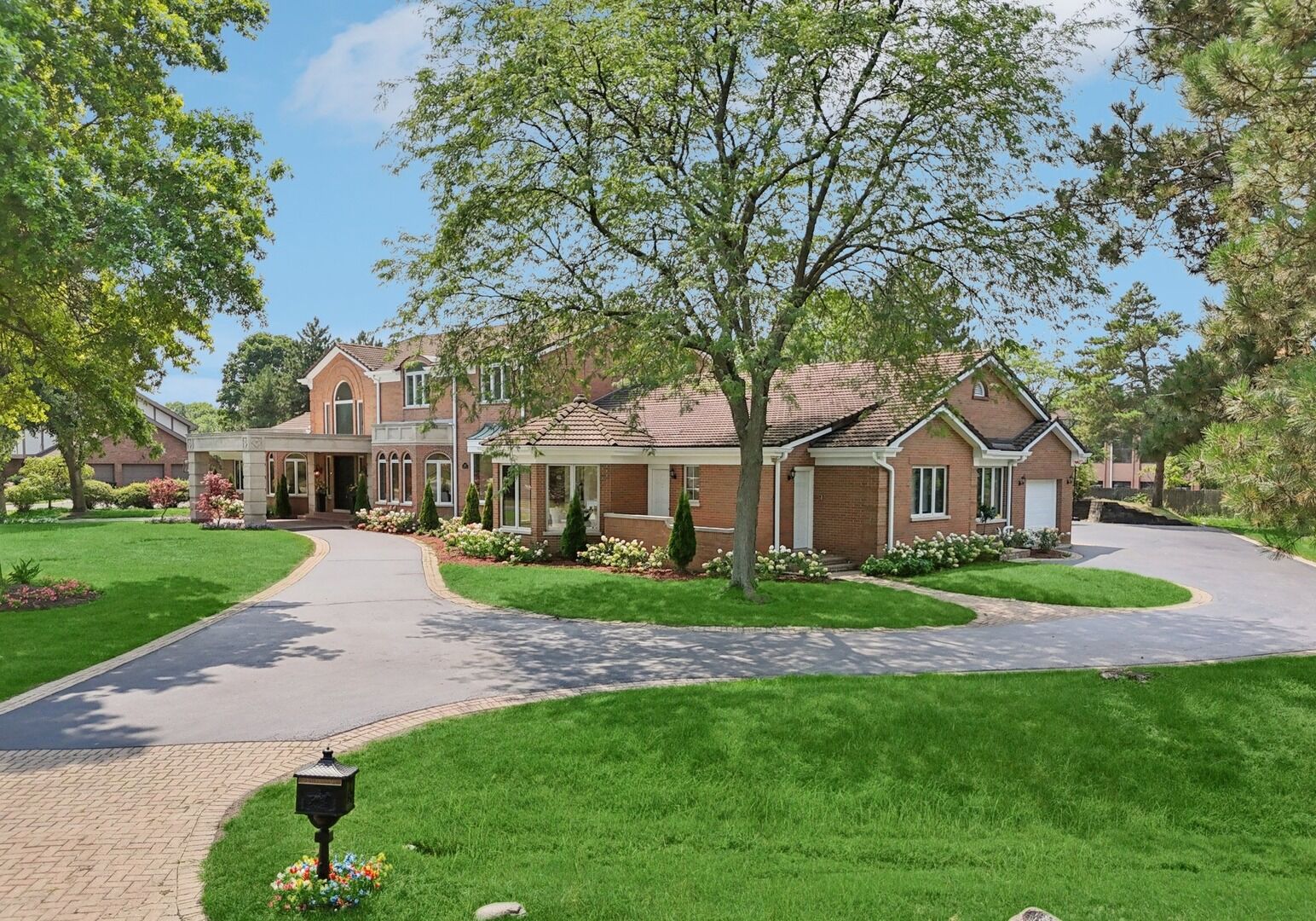 Property Photo:  2430 Dorina Drive  IL 60093 