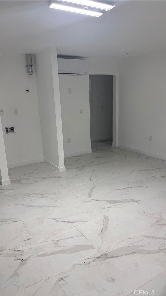 Property Photo:  1155 E 81st Street A  CA 90001 