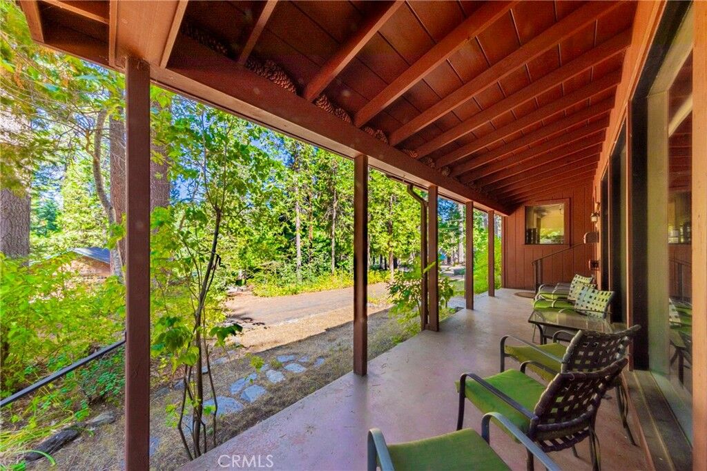Property Photo: 1173 Railroad Lane CA 93623