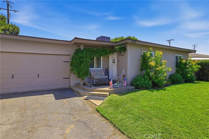Property Photo:  472 Laraine  CA 92223 