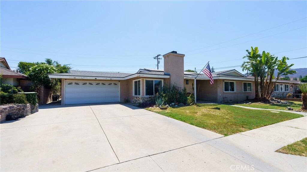 Property Photo: 1048 Vallejo Avenue CA 93065
