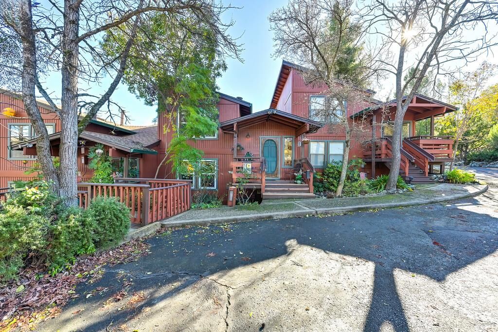 Property Photo:  197 Blackberry Court 10  CA 95603 