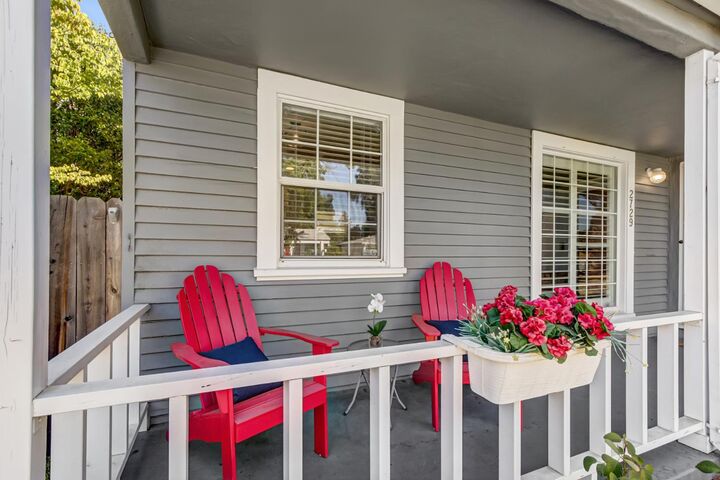 Property Photo:  2729 Kroy Way  CA 95817 