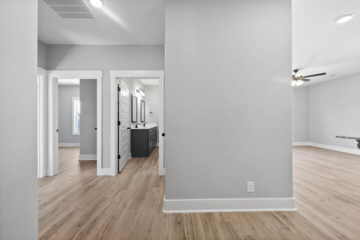 Property Photo:  330 Academy Ave 103  TN 37040 