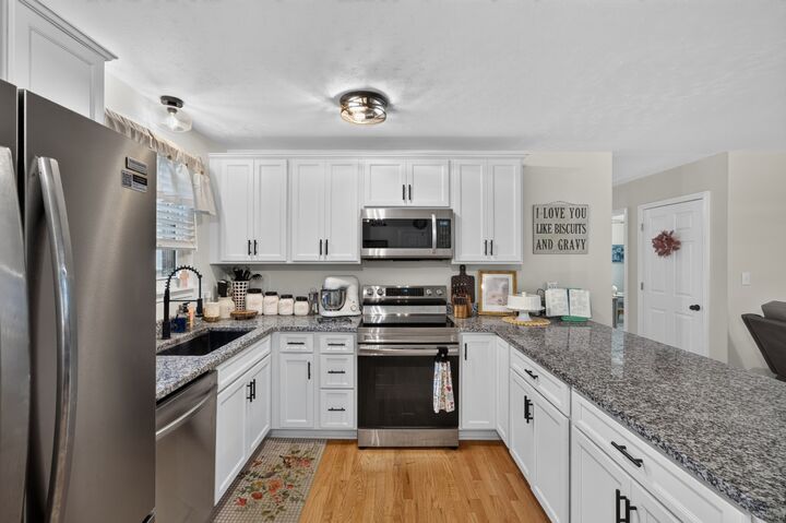Property Photo: 2015 Highway 70 W TN 37055