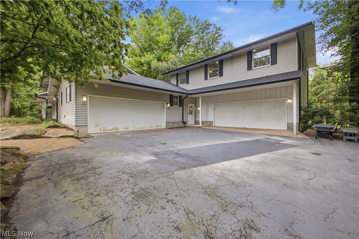 Property Photo:  5683 Chestnut Ridge Road  OH 44425 