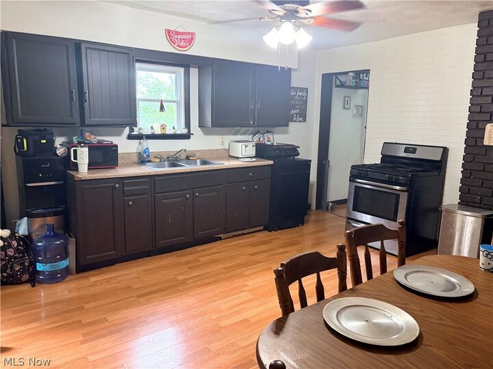 Property Photo: 75 5th Street OH 44405