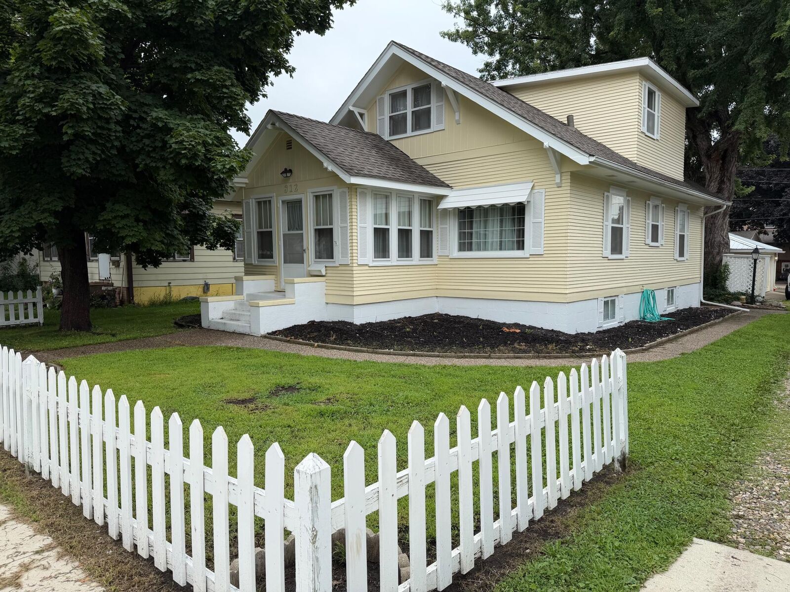 Property Photo:  812 Bridge Avenue  MN 56007 
